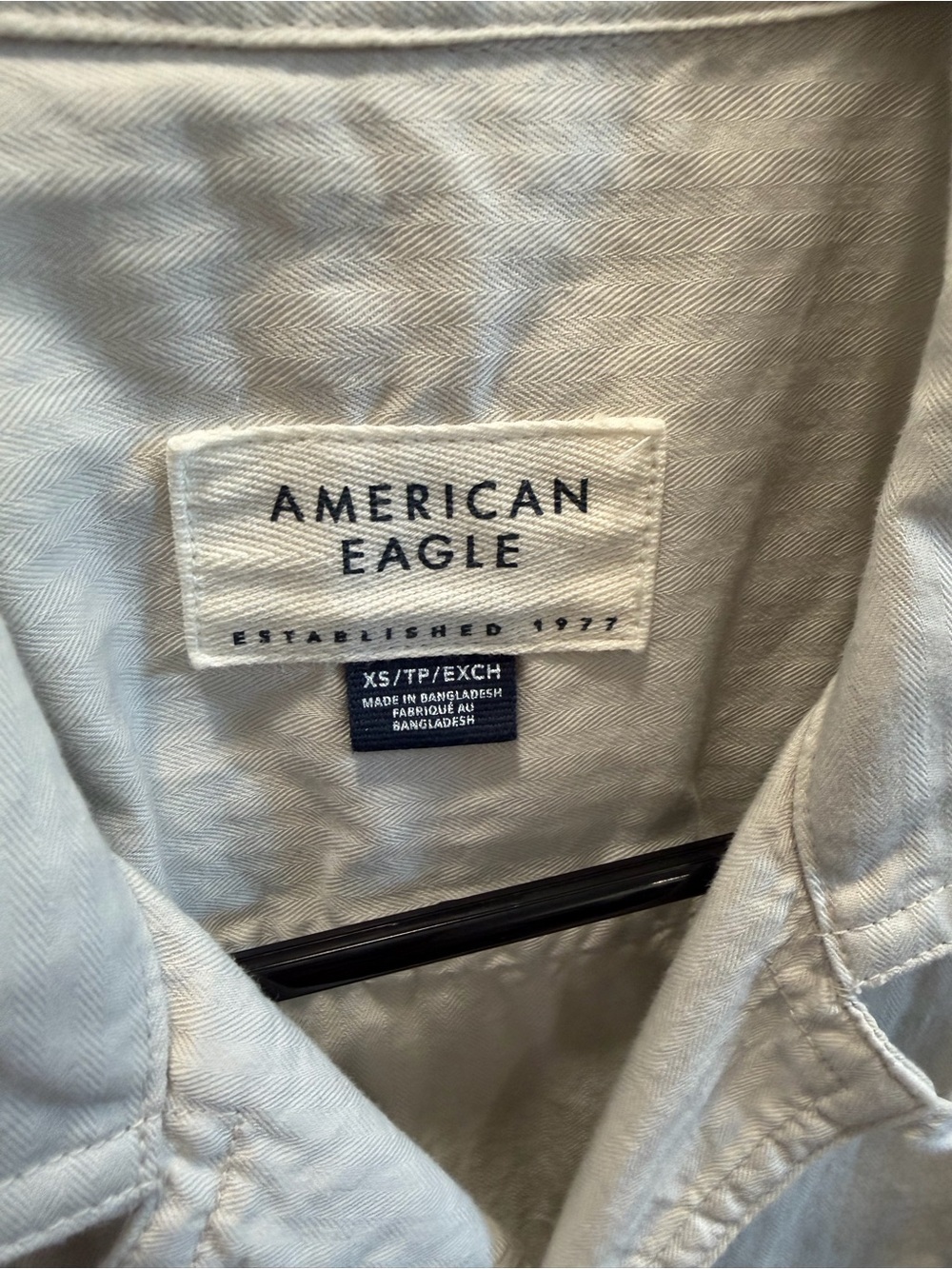 American Eagle Casual Short-Sleeve Button Up Shirt in Light Cream - Picture 4 of 4